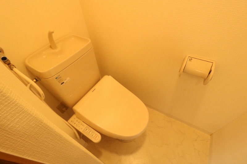 トイレ　温水洗浄便座♪