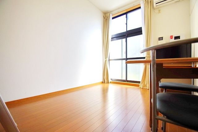 居室・リビング　★お部屋探しはタウンハウジング登戸店まで★