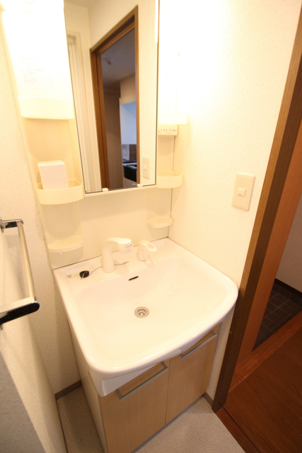 洗面設備　※他のお部屋の参考写真です。