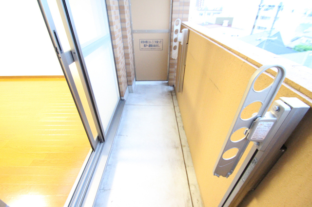 バルコニー　※他のお部屋の参考写真です。