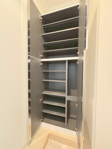 その他　シューズボックスです