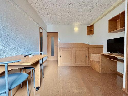 居室・リビング　設備・仕様は号室により異なる為、現状を優先いたします。