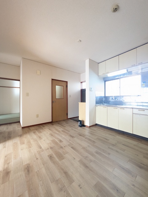 居室・リビング　ダイニングキッチン６帖☆