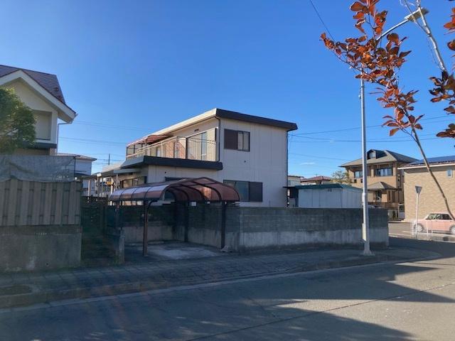 建物外観　メイン通りの面す