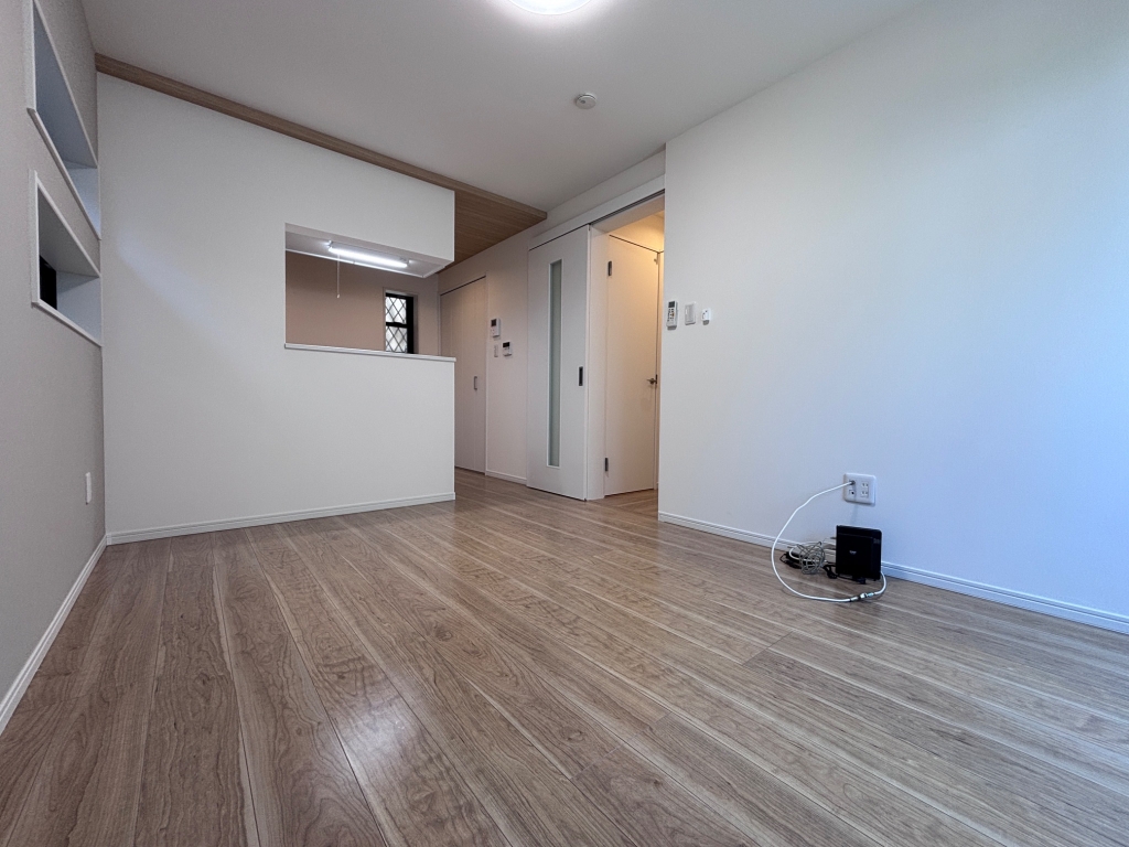 グランメール鳴尾町の居間写真