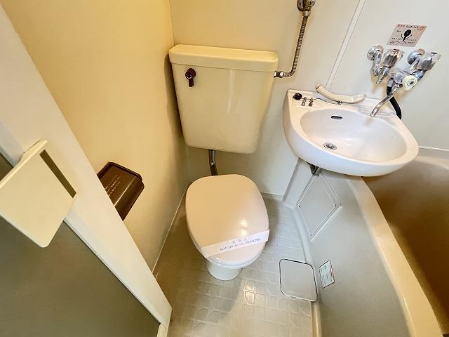 トイレ　トイレ