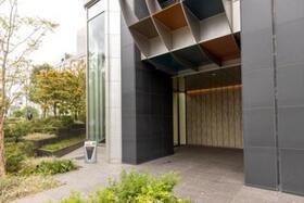 エントランス　毎日通るエントランスはこのようになっています