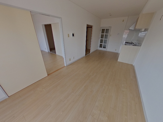 居室・リビング　※別号室の写真です