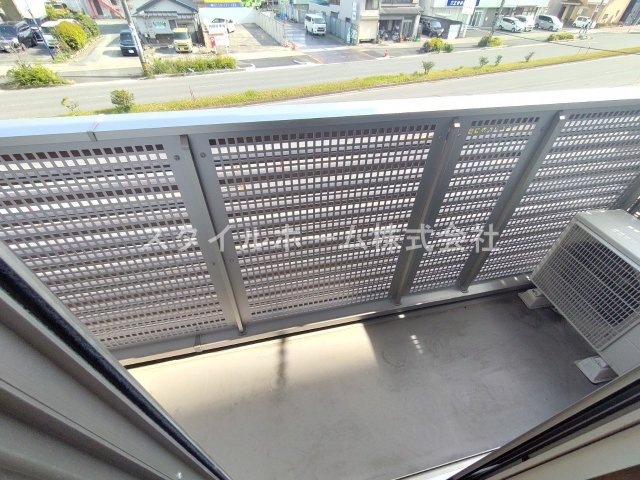 バルコニー　別部屋写真です。