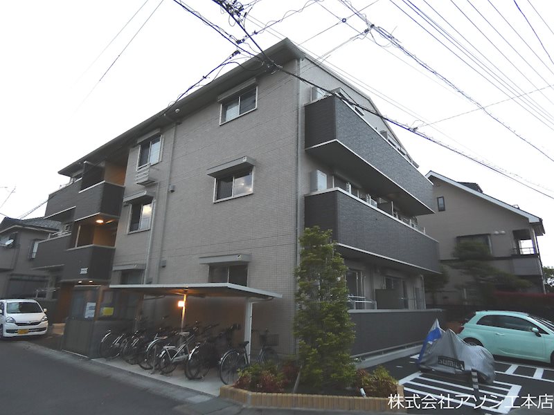 建物外観　ルミエールドゥースのご紹介は当社へお任せ下さい。