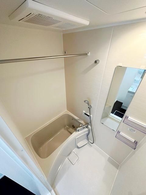 バス・シャワールーム　一日の疲れを癒すいつでも温ったか追炊き機能付バス