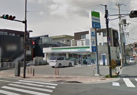 コンビニ　ファミリーマート西宮名次町店（コンビニ）まで89m