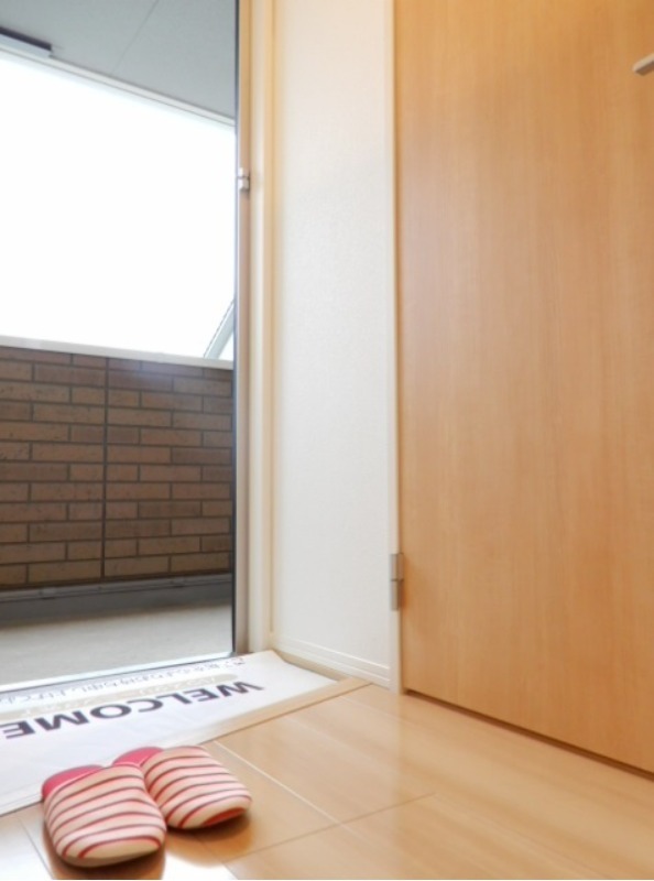 玄関　図面と現状に相違がある場合には現状を優先