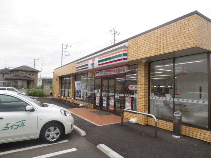 コンビニ　セブンイレブン（コンビニ）まで400m