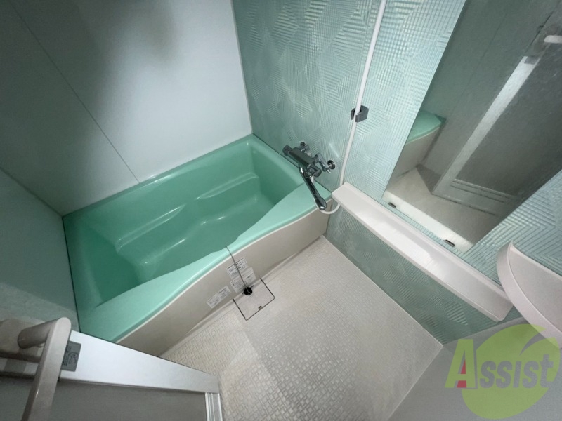 バス・シャワールーム　疲れた時はゆっくり湯船につかってみてはいかがでしょうか。