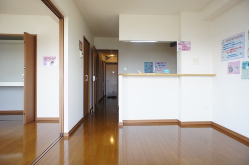 居室・リビング　図面と現状に相違がある場合には現状を優先