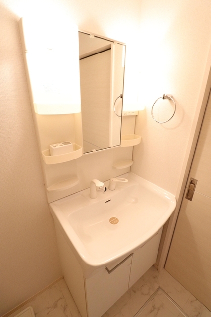 洗面設備　洗髪洗面化粧台