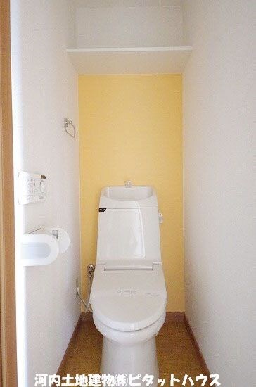 トイレ　温水洗浄便座