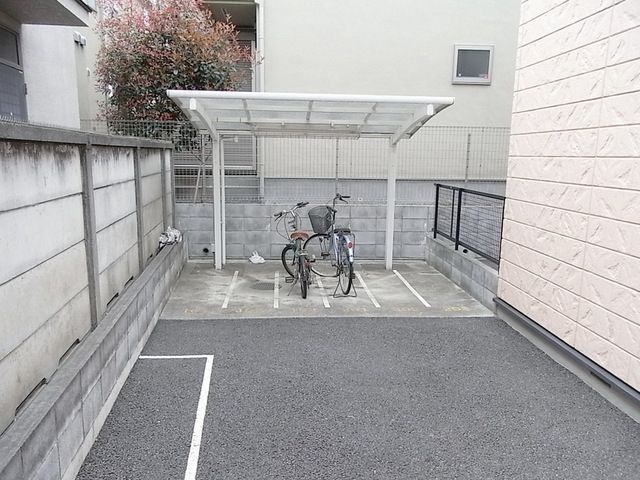 駐車場　★安心、オートロック内に駐輪場★