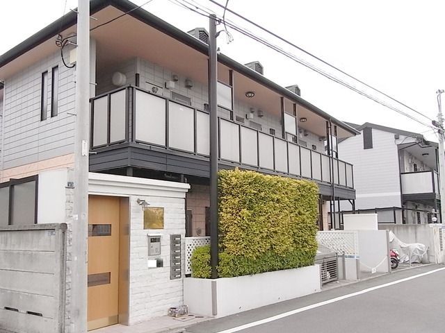 建物外観　★オートロック設備★