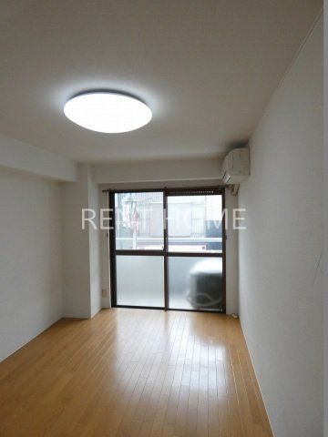 居室・リビング　洋室８帖