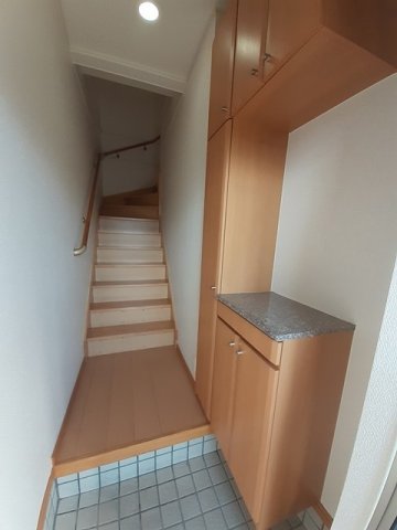 玄関　シンプルで使いやすい玄関です