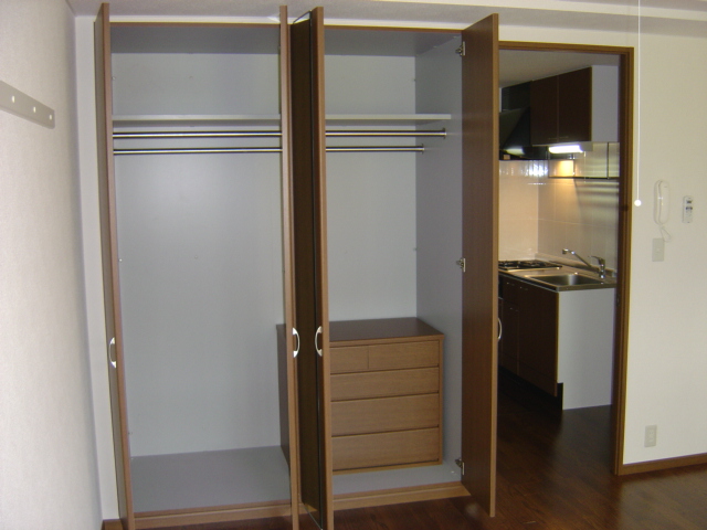 収納　クローゼット