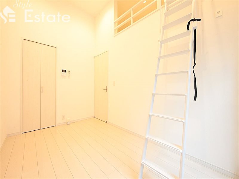 居室・リビング　内装