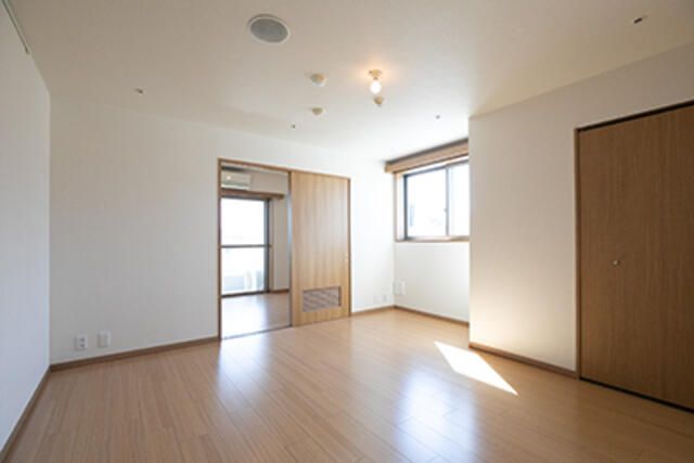 居室・リビング　別タイプ部屋　参考写真です