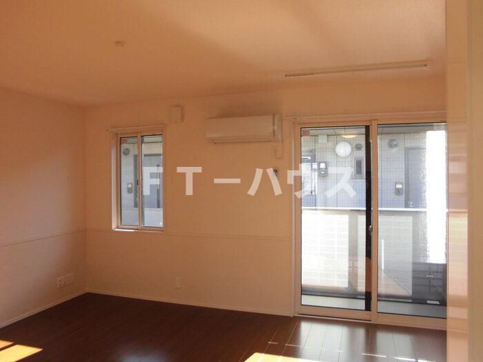 居室・リビング　リビング