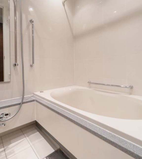 バス・シャワールーム　★ゆったりとできる広さの浴槽★