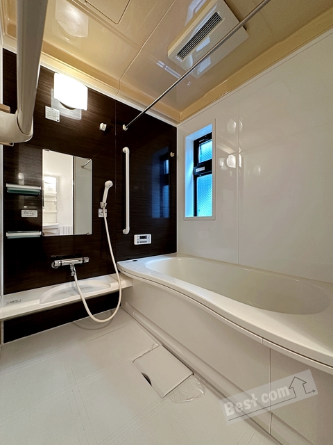 バス・シャワールーム　追い焚き付で寒い日も温まります♪