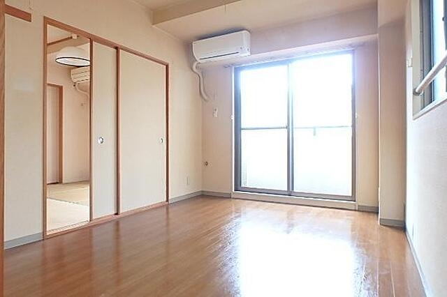 居室・リビング　（別タイプ参考写真）ヴェリタス　豊島区上池袋1