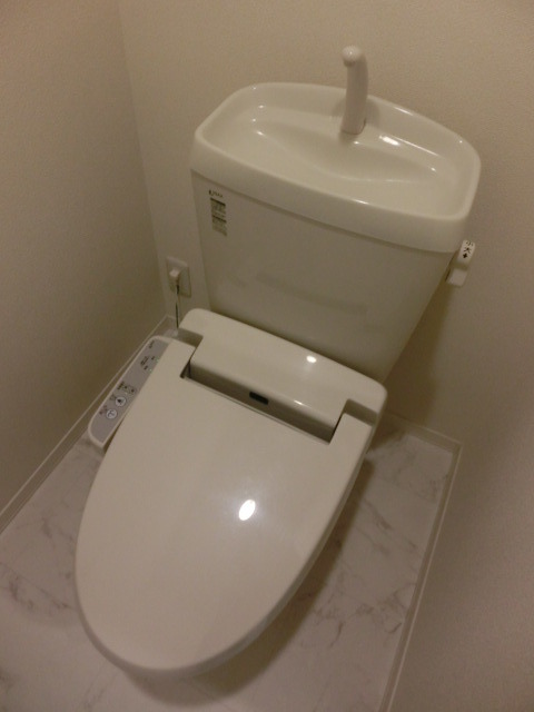 トイレ　トイレの長居は禁物ですよ。