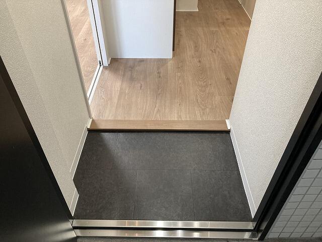 玄関　同タイプの写真です。?