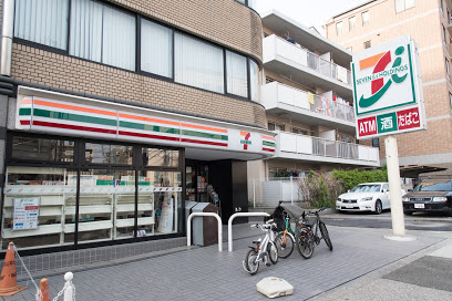 コンビニ　セブンイレブン 渋谷東1丁目店（コンビニ）まで922m