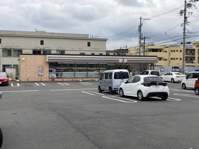 コンビニ　セブン－イレブン岐阜須賀３丁目店（コンビニ）まで231m