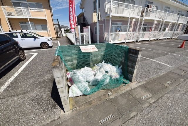 その他　ごみ置場（その他）まで5m