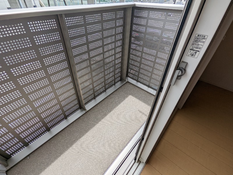 バルコニー　図面と現状に相違がある場合には現状を優先