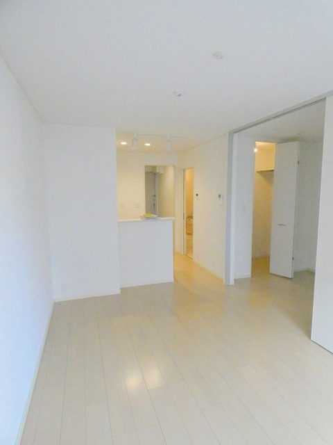 居室・リビング　明るい洋室★