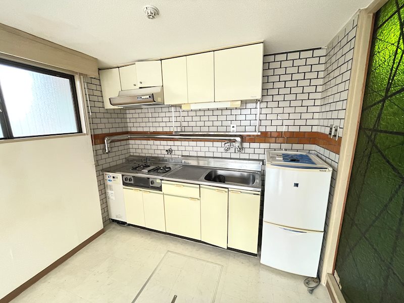 キッチン　※冷蔵庫はつきません。