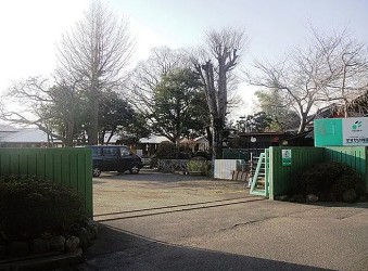 幼稚園・保育園　鈴鹿幼稚園（幼稚園・保育園）まで1375m