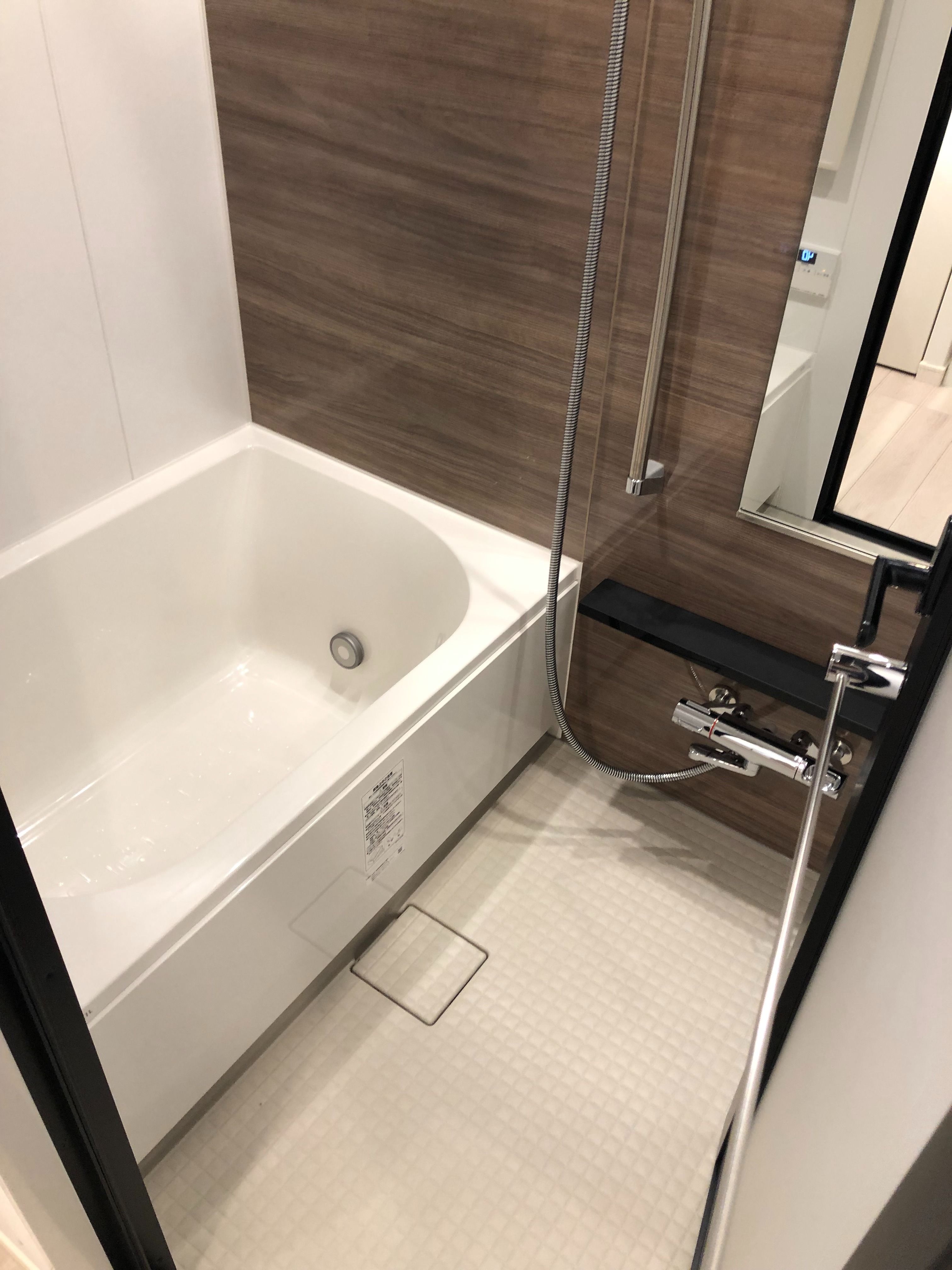 バス・シャワールーム