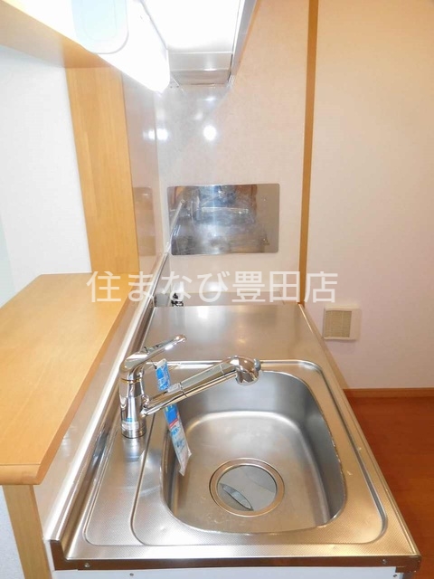 その他設備　同型別部屋写真（反転）