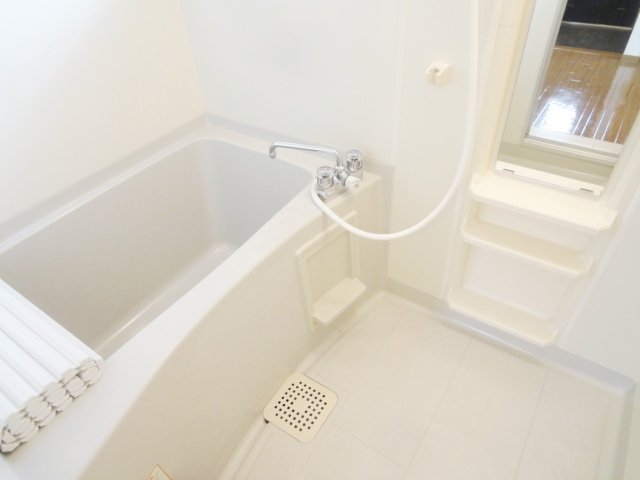 バス・シャワールーム　写真は別号室のものです。