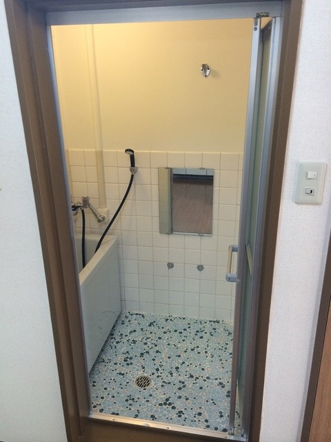 バス・シャワールーム