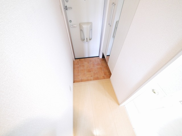玄関　洗濯物はもちろん、お布団なんかもしっかり干せそうですね。