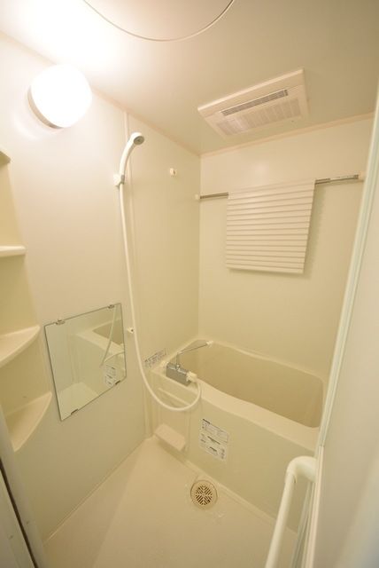 バス・シャワールーム　詳細はタウンハウジングまで！043-290-8070