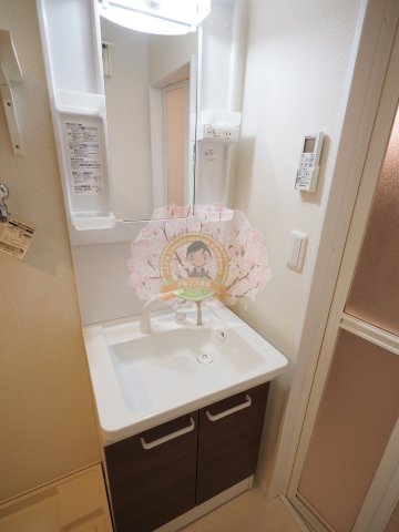 洗面設備　同一仕様・反転タイプ