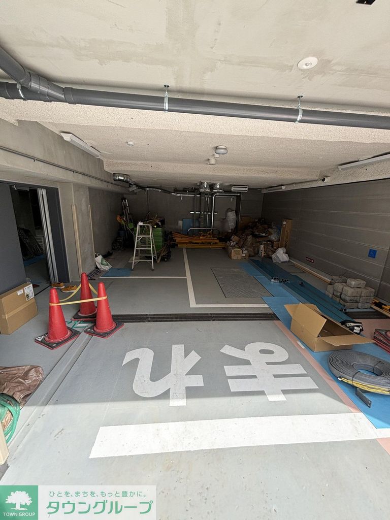 駐車場　バルコニー